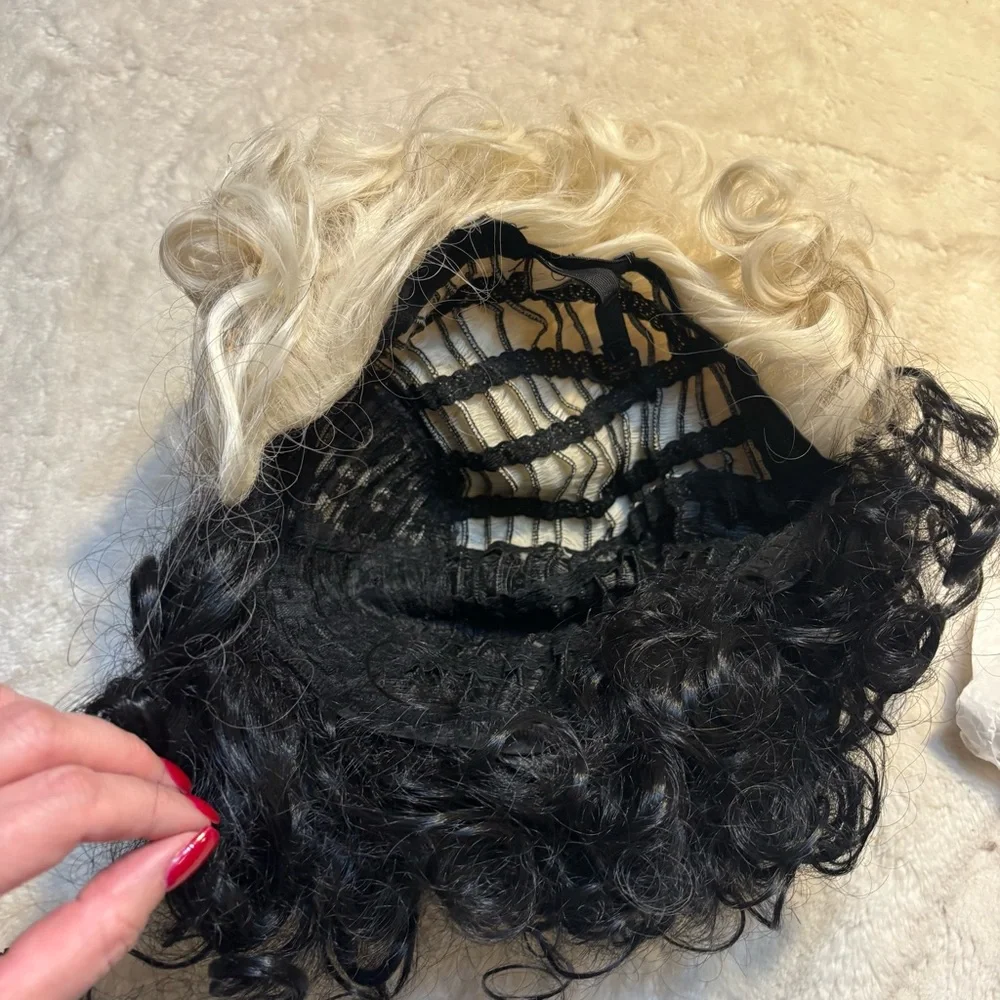 NEW Wig Two-Tone Black & White Curly Hairpiece Cosplay Cruella Women Hair